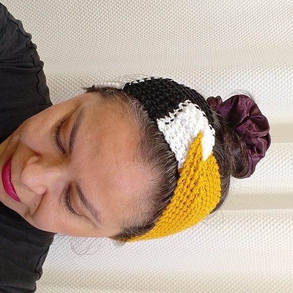 Handmade Twisted Headband - Picture 7 of 8